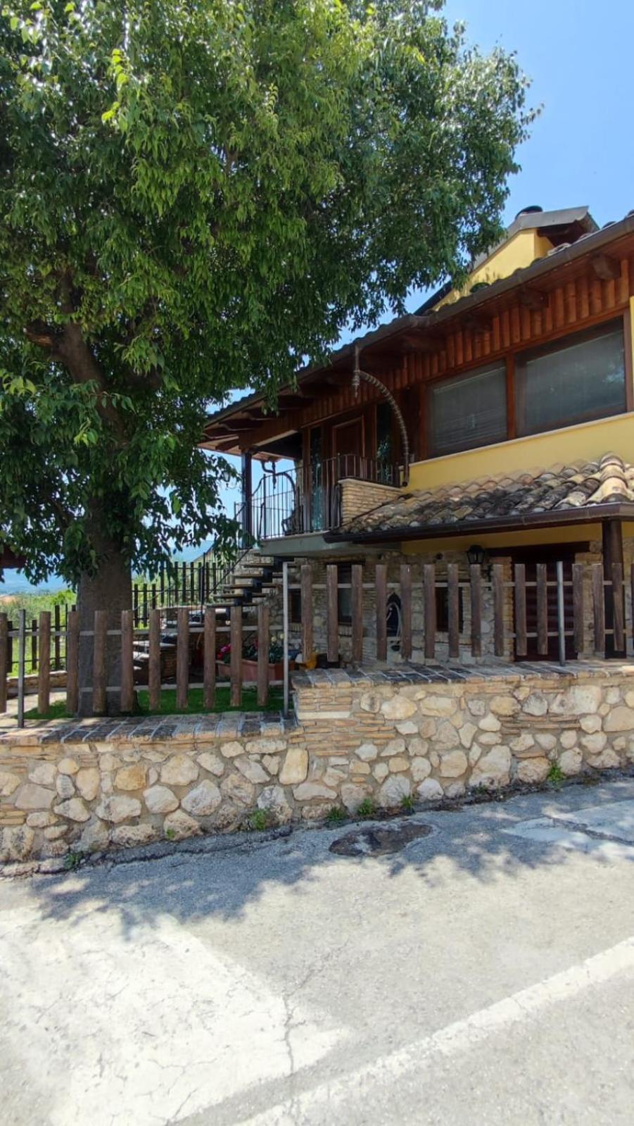 Il Bagolaro Casa Vacanze Сульмона Экстерьер фото